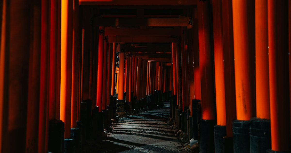 Muslim Family Guide to Osaka & Kyoto: Prayer, Food & Fun